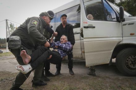 国境沿い2500人以上が避難　ロシアの地上作戦でウクライナ北東部