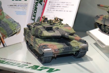 「そんな場所にエアコンが!?」ドイツの最新戦車がついに模型化 部品は「全て新規」徹底取材の成果とは？