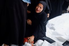 ガザ側死者、3万5千人超える　1万人以上の遺体、がれきの下か