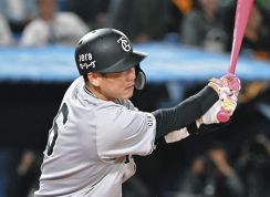 巨人・坂本勇人、16打席ぶり安打で球団OB・川上哲治に並ぶ通算2351安打「もうちょい打てるように頑張る」