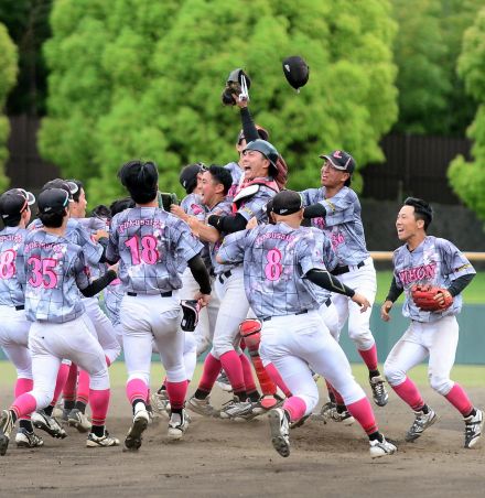 日大国際関係が２季連続28度目のリーグ制覇　９回に５失点し１点差に詰められるも踏ん張る