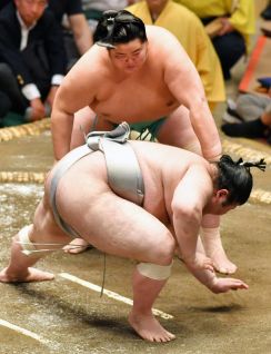 琴桜、祖父のしこ名で初の勝ち名乗り　期せずして迎えた結び　夏場所