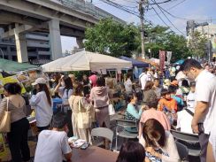 横浜・石川町でワンコインメニューの「裏フェス」　大道芸やライブも
