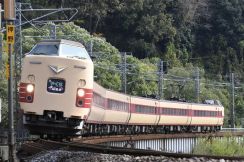 「最後の国鉄特急形電車」引退迫る！「やくも」各カラー最終便乗車＋ヘッドマーク全種類見学のツアー開催