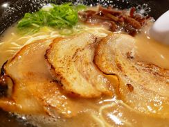 「大分の豚骨ラーメン店」人気ランキング！　2位は「宝来軒 本店」、1位は？【2024年5月12日時点の評価／ラーメンデータベース】