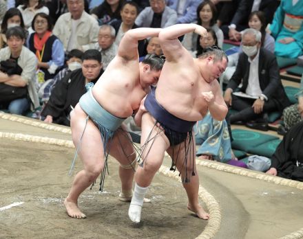 友風が３連敗　「まだ軽いジャブじゃないですか。何もせす、同じリズムで、明日につなげたいですね」