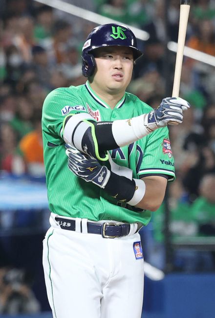 【ヤクルト】村上宗隆が約５年ぶりの３番でスタメン出場　定位置から打順を変えて偉業に挑戦