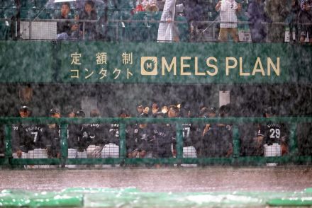 【ロッテ】沖縄シリーズ初戦は６回表降雨コールド勝ち…北海道での悪夢３連敗の流れを断ち切る