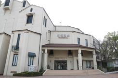 阪急阪神ホールディングス　宝塚歌劇団中核のステージ事業が減収減益