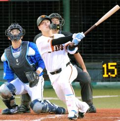 「ブラックラーメン食べてパワーが出た」巨人・岸田　富山ご当地パワーで今季１号！　