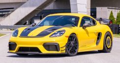 ポルシェ『718ケイマン』の頂点、「GT4 RS」をさらに速く…純正オプション「マンタイ」を米国設定