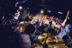 【ライブレポート】ネクライトーキー「TORCH」ツアー、 超満員の横浜で開幕