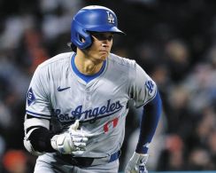 ドジャース・ロバーツ監督、大谷翔平の特大12号「あの飛距離はボンズの領域、どんどんすごみを増している」成長とパワーを称賛