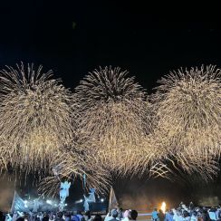 ド迫力の「スターアイランド」、1万3000発の花火で非日常空間へ　福岡公演はYOSHIROTTENとコラボ