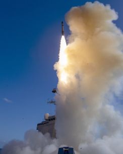 日米、新型迎撃ミサイルの共同開発で署名　極超音速兵器に対応