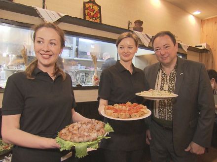 日本に避難した人達の働く場所を…愛知県初の「ウクライナ料理店」がオープン 従業員15人中9人が避難者