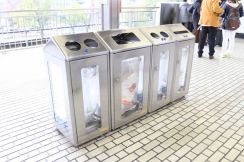 駅からゴミ箱が消えるとどうなる？ かつての鉄道はゴミだらけ！ 信じ難い“マナー”も…歴史は繰り返す？