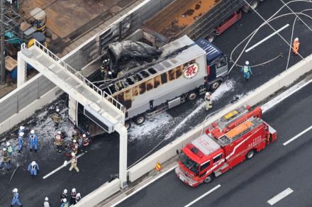 運転手「3日前から体調優れず」「薬を飲んだ」　首都高3人死亡事故