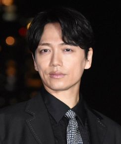 山崎育三郎　ミュージカル2回公演後も育児「朝6時に起こされて、キャッチボール！って」