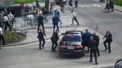 スロヴァキア首相銃撃事件、男性を殺人未遂容疑で訴追　容体は深刻と病院長