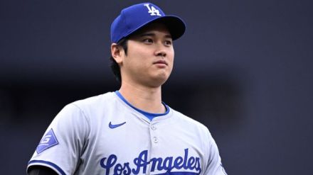 「大丈夫そうでよかった」大谷翔平　けん制球がもも裏に直撃　痛がる様子も直後に盗塁成功　今季成功率100％