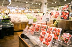 「愛媛県で人気のスーパーマーケット」ランキング！　2位はネットでも話題になった「ショッパーズ 長浜店」、1位は？【2024年5月版】