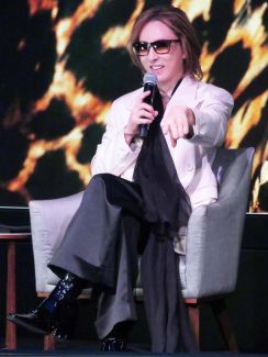 過労入院のYOSHIKIが復帰後初の公の場　大谷翔平の前での米国家演奏「最初は断った」告白