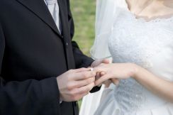 韓国で増える「結婚しても届け出を出さない」カップル…背後に「届ければ不利に働く」各種制度