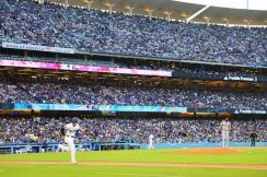 ドジャース・大谷　無安打も四球で出塁→初回二盗決めた　成功率100％