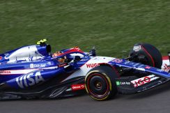 好調の角田裕毅が3番手！　ルクレールがFP2もトップ、フェルスタッペンはアタック不発｜F1エミリア・ロマーニャGP