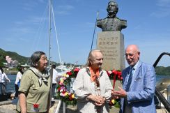 下田黒船祭開幕　ペリー提督の子孫来訪　開港170年「記念の年、来られてうれしい」