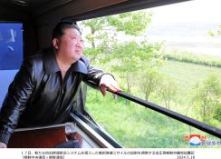 北朝鮮、戦術弾道ミサイル発射　正恩氏「新たな誘導システムに満足」
