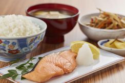 「長野県で人気の定食店」ランキング！　2位は諏訪市にあるメニュー豊富な「まとい食堂」、1位は？【2024年5月版】