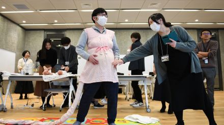 「日本人女性は世界と比べて野心が低い」？　米紙が見た「日本の女性の働き方における進歩と課題」
