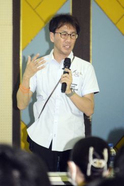 認知症「意見尊重し支援して」　当事者・丹野さん講演　鹿児島県奄美市でトークライブ