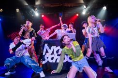 【ライブレポート】lyrical school、8人体制ツアー開幕「楽しむハートだけ持ってきてもらえたら」