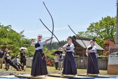 殿が重んじた弓を再び  400周年記念祭  旧小笠原家書院で公開練習【長野県】