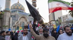 パレスチナより「敵国イスラエル」を熱狂的に支持するイラン人の胸の内　中東への“嫉妬”に悶える『イランの地下世界』