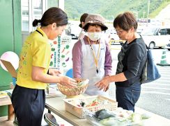 野菜を食べて、防げメタボ　奄美市で啓発キャンペーン