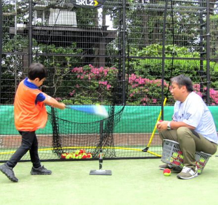 ガムは一定のリズムで噛み続けられる唯一の食品　ロッテが初の野球教室　里崎智也さん招きスポーツに関する“噛む”効果を啓発