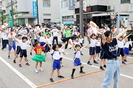 躍動ダンスで富山県魚津市に熱気　よっしゃ来い！！ＣＨＯＵＲＯＫＵまつり