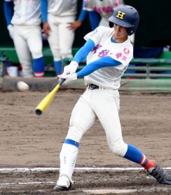 ＜高校野球＞花咲徳栄が8強へ、日大明誠に10―0　上原、五回参考ながら無安打無得点　20日、昌平は東海大菅生戦