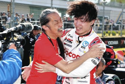 牧野任祐、歓喜の初V…参戦6年目“非運の男”が涙「チェッカー受けた瞬間から、おえつが止まらず…」