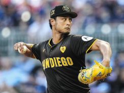 ダルビッシュ、日米通算200勝を達成 スライドなんの敵地でブレーブスを7イニング無失点…野茂英雄、黒田博樹に続く史上3人目