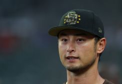 「200勝投手爆誕」「日本史上最高のピッチャー」ダルビッシュ有の偉業達成に日米ファン大興奮！「黒田さんの203勝も超えてください」