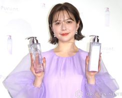 25歳・村重杏奈「いまだにパパとチューする」　家族に香り褒められ「キュンとします」