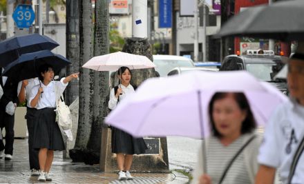 全国的に遅めの梅雨入りか　沖縄・奄美地方は10日程度遅れで発表