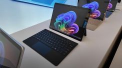 3m離れても作業できるSurface Pro。実はありがたいアイデア