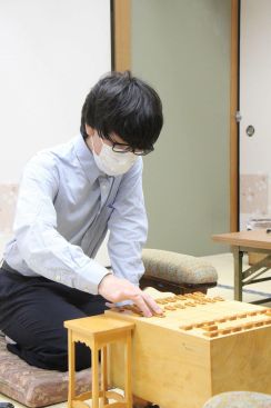 【将棋】15歳山下数毅三段、異例のプロ棋士資格獲得ならず　史上初のランキング戦Ｖ逃す