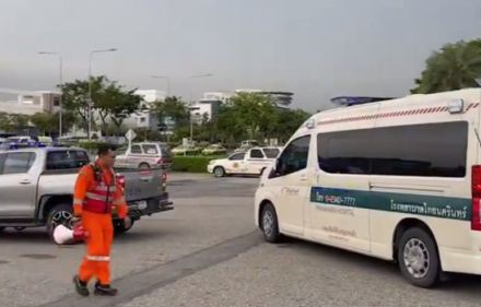 「乗客たち、両手を合わせてお祈り」…シンガポール航空、恐怖の緊急着陸映像